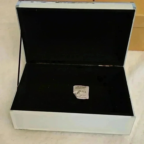 Jewelry Box  - Picture 4 of 7